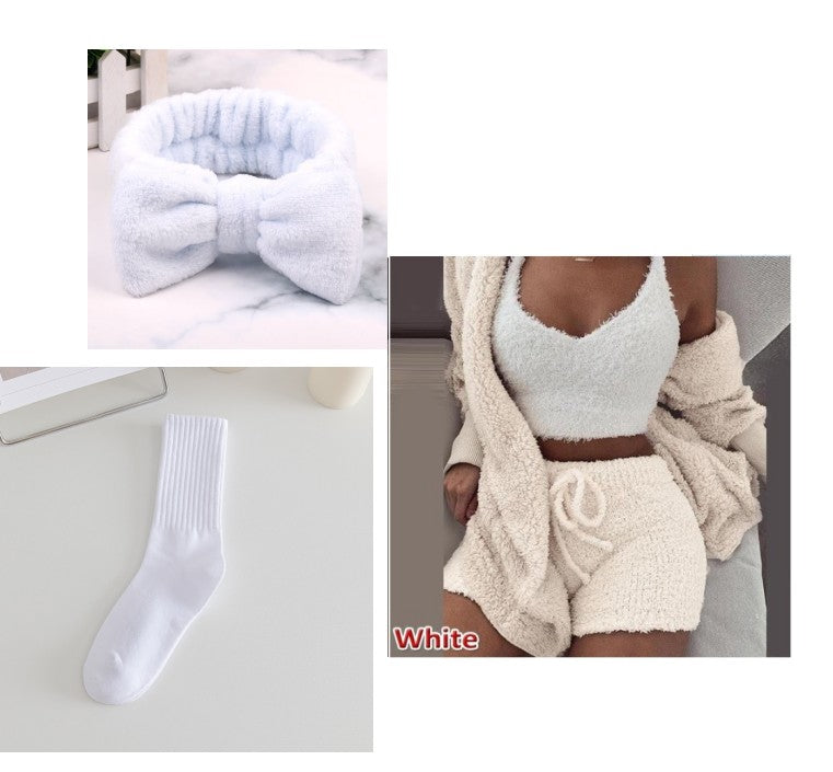 3 Pieces Of Fashionable Ladies Plush Home Clothes