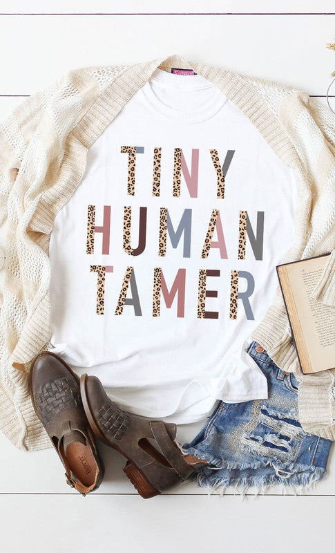 تي شيرت برسومات Tiny Human Tamer بالإضافة إلى ذلك