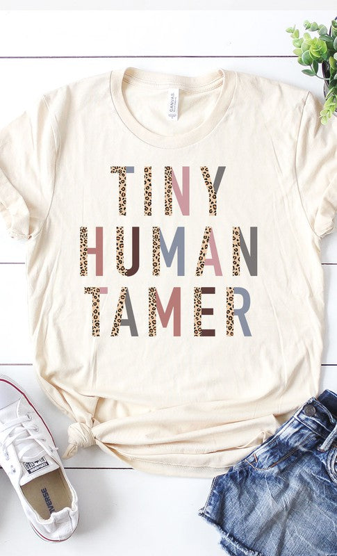 تي شيرت برسومات Tiny Human Tamer بالإضافة إلى ذلك