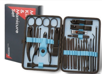 25-26 Piece Set Of Nail Clippers