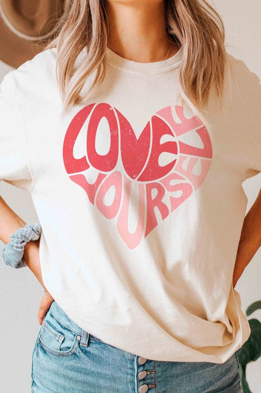 PLUS SIZE - LOVE YOURSELF HEART Graphic T-Shirt