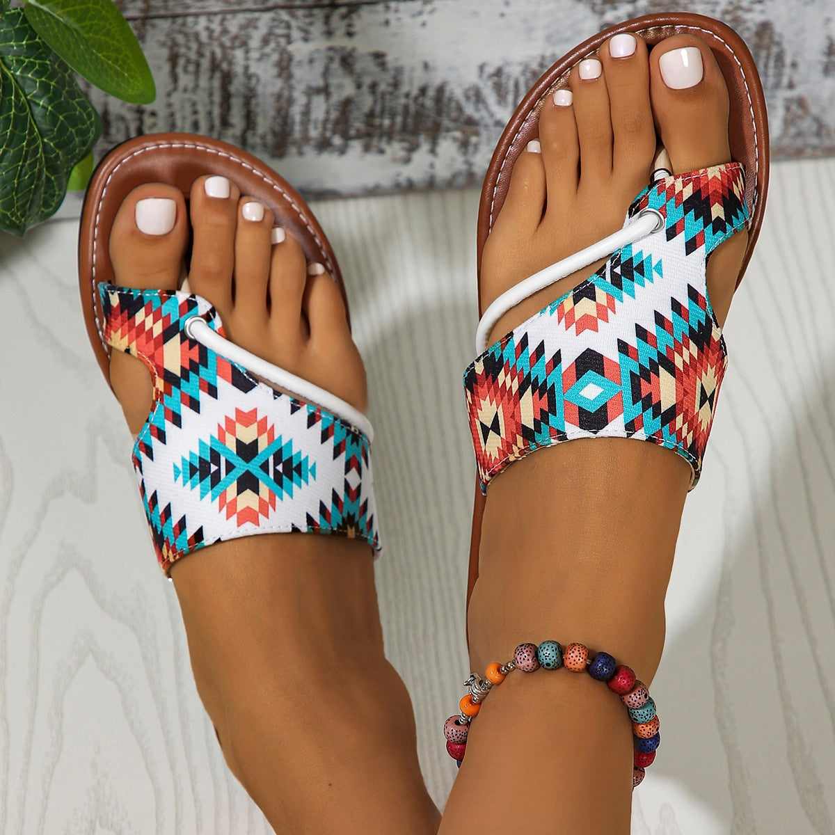 Women's Breathable Printed Toe Covering Plus Size Sandals